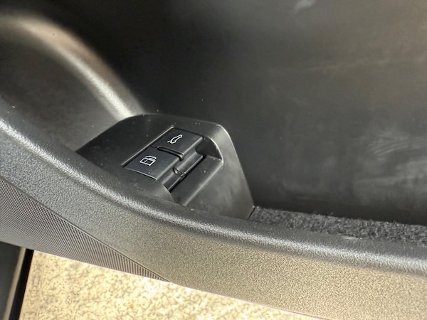 Used Audi TT 2010 for sale - 75033827: Photo 21