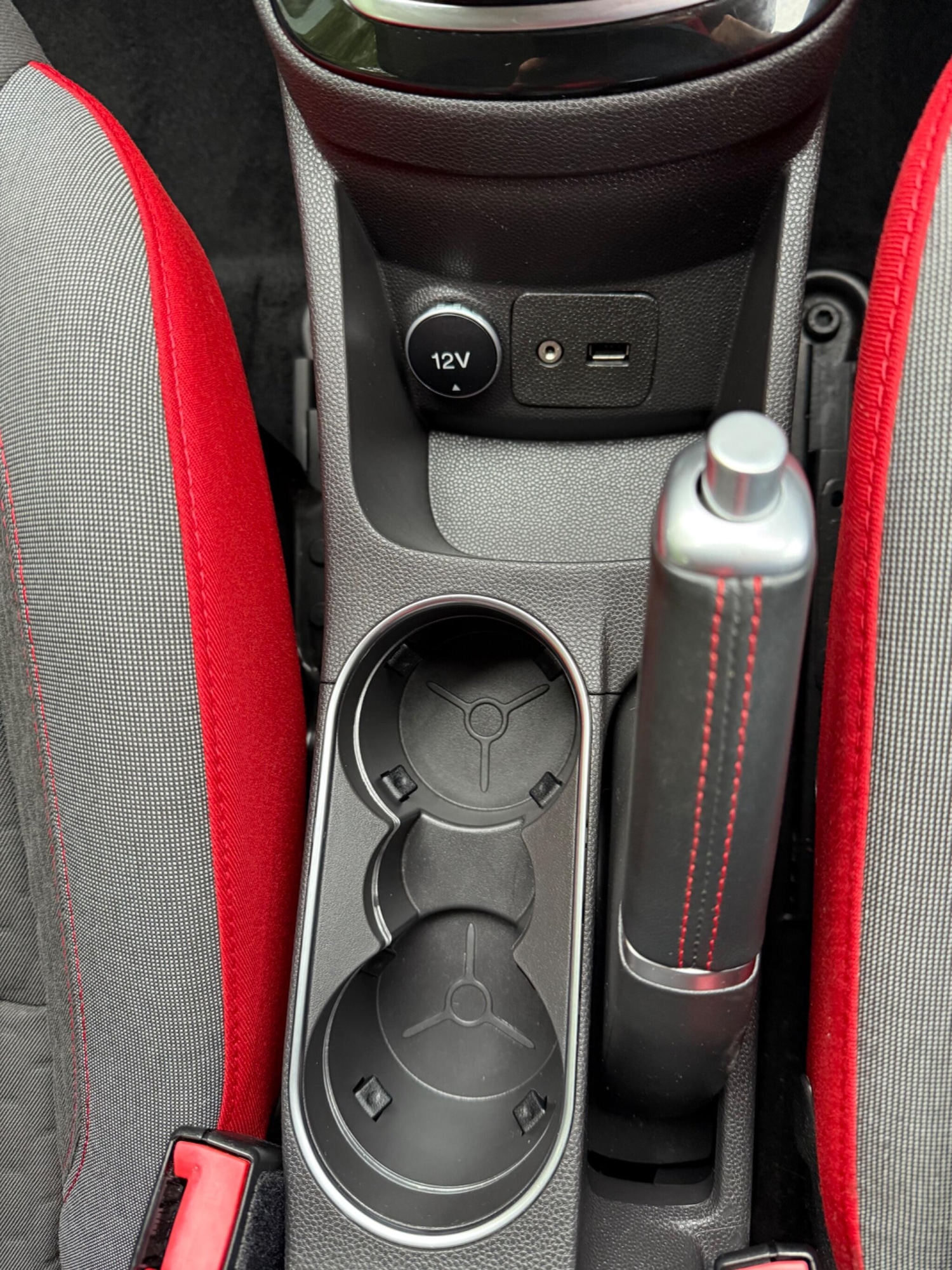 Used Ford Fiesta 2016 for sale - 76327122: Photo 12