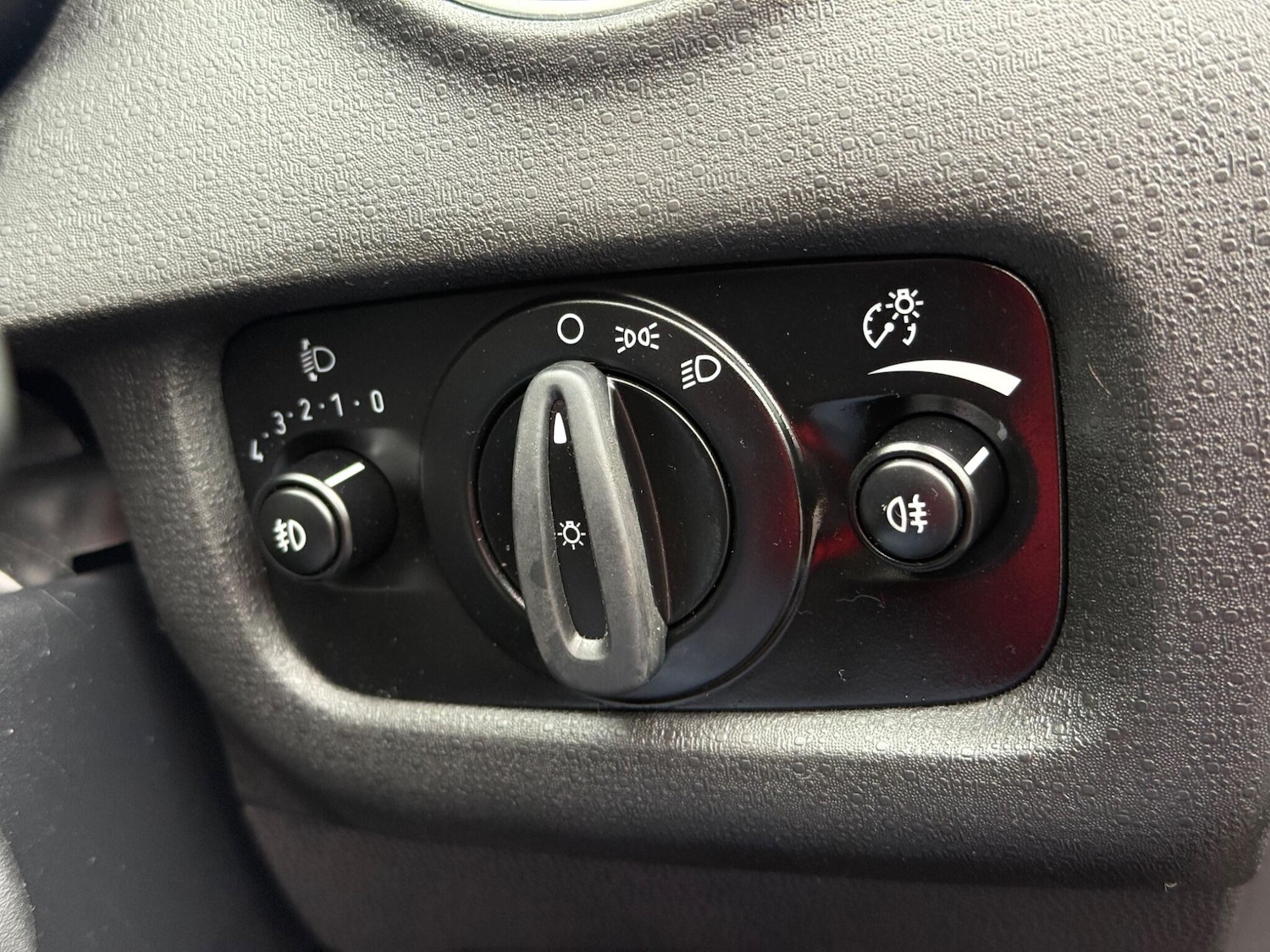 Used Ford Fiesta 2016 for sale - 76327122: Photo 17