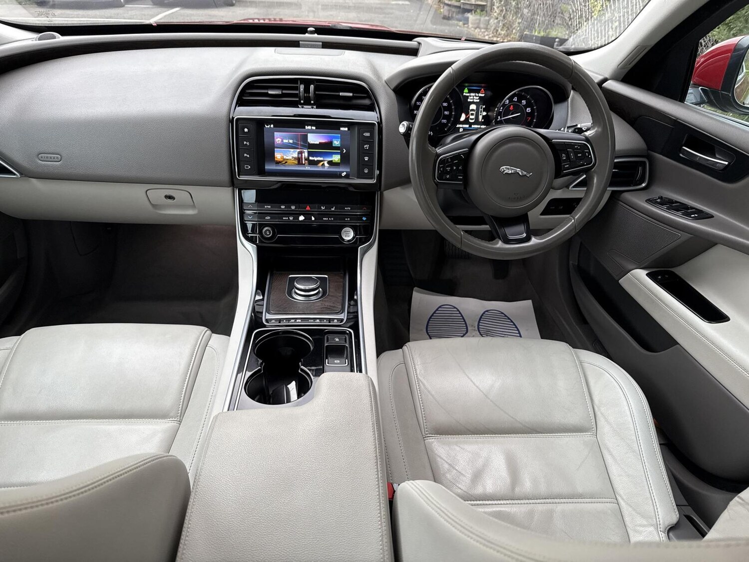 Used Jaguar XE 2015 for sale - 78008709: Photo 15