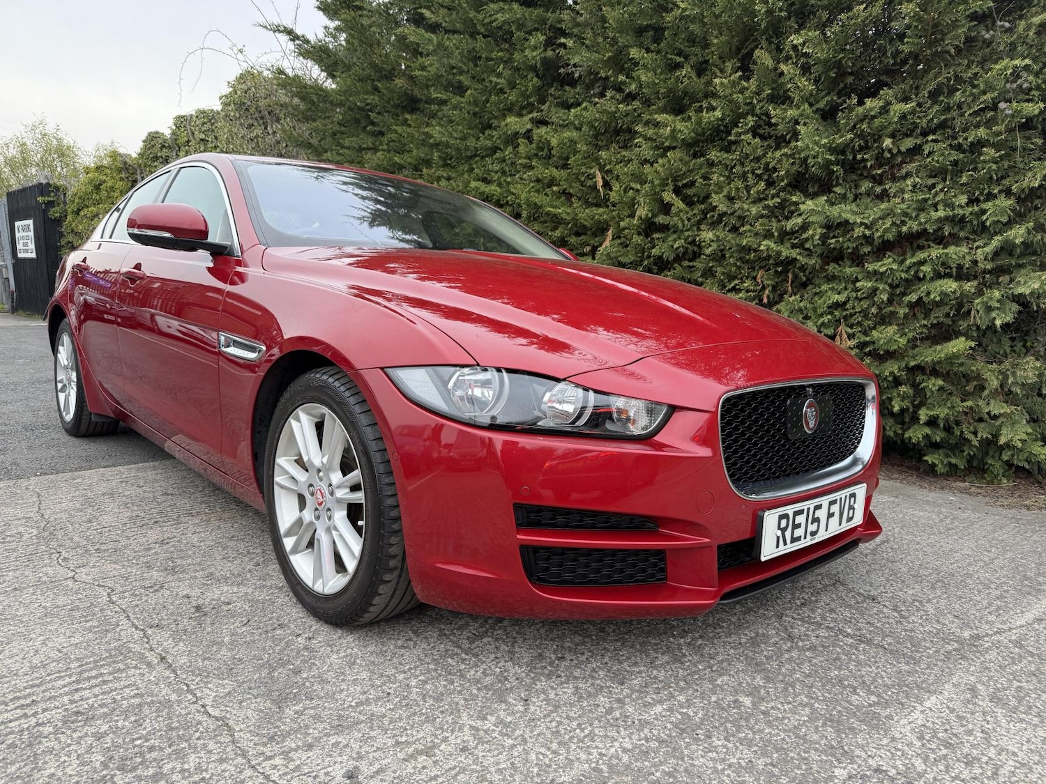 Used Jaguar XE 2015 for sale - 78008709: Photo 2