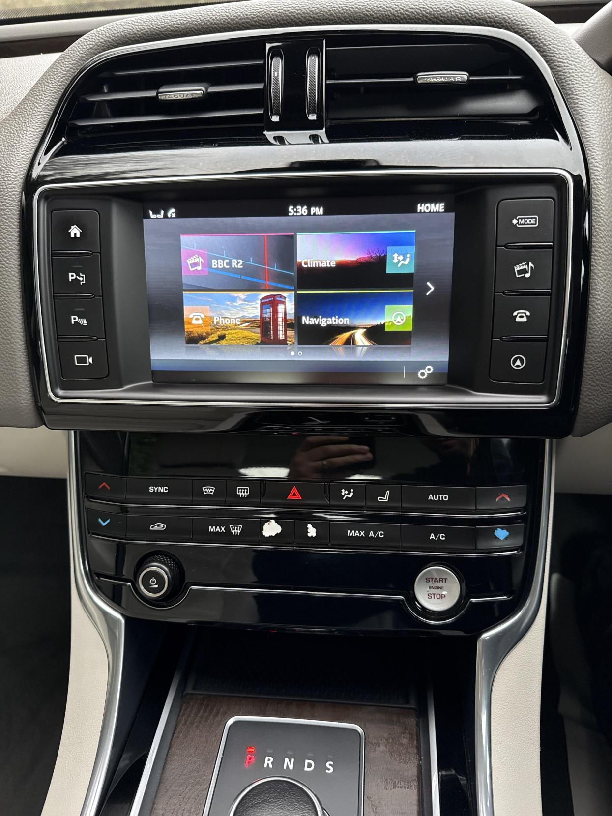 Used Jaguar XE 2015 for sale - 78008709: Photo 20