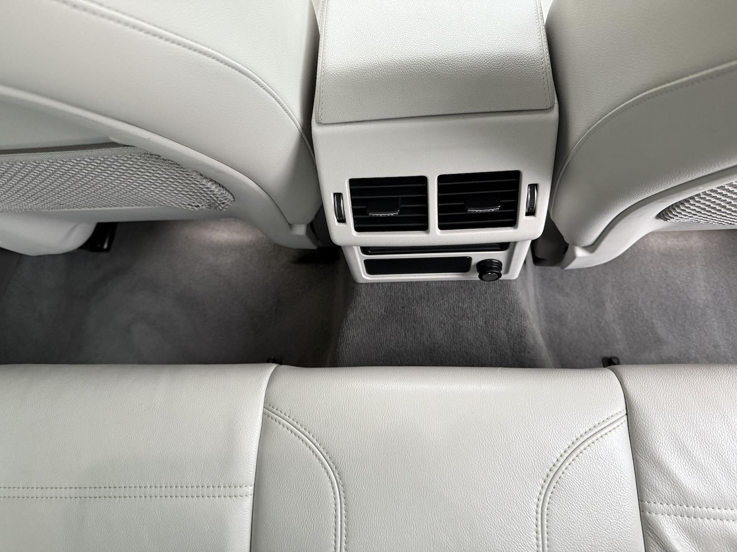 Used Jaguar XE 2015 for sale - 78008709: Photo 26