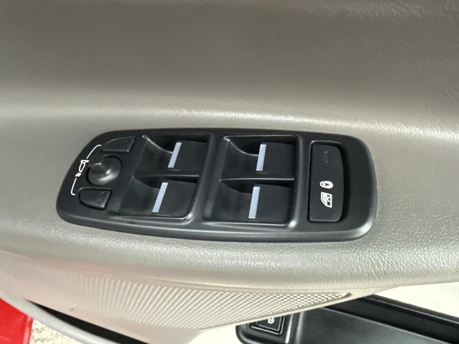 Used Jaguar XE 2015 for sale - 78008709: Photo 29