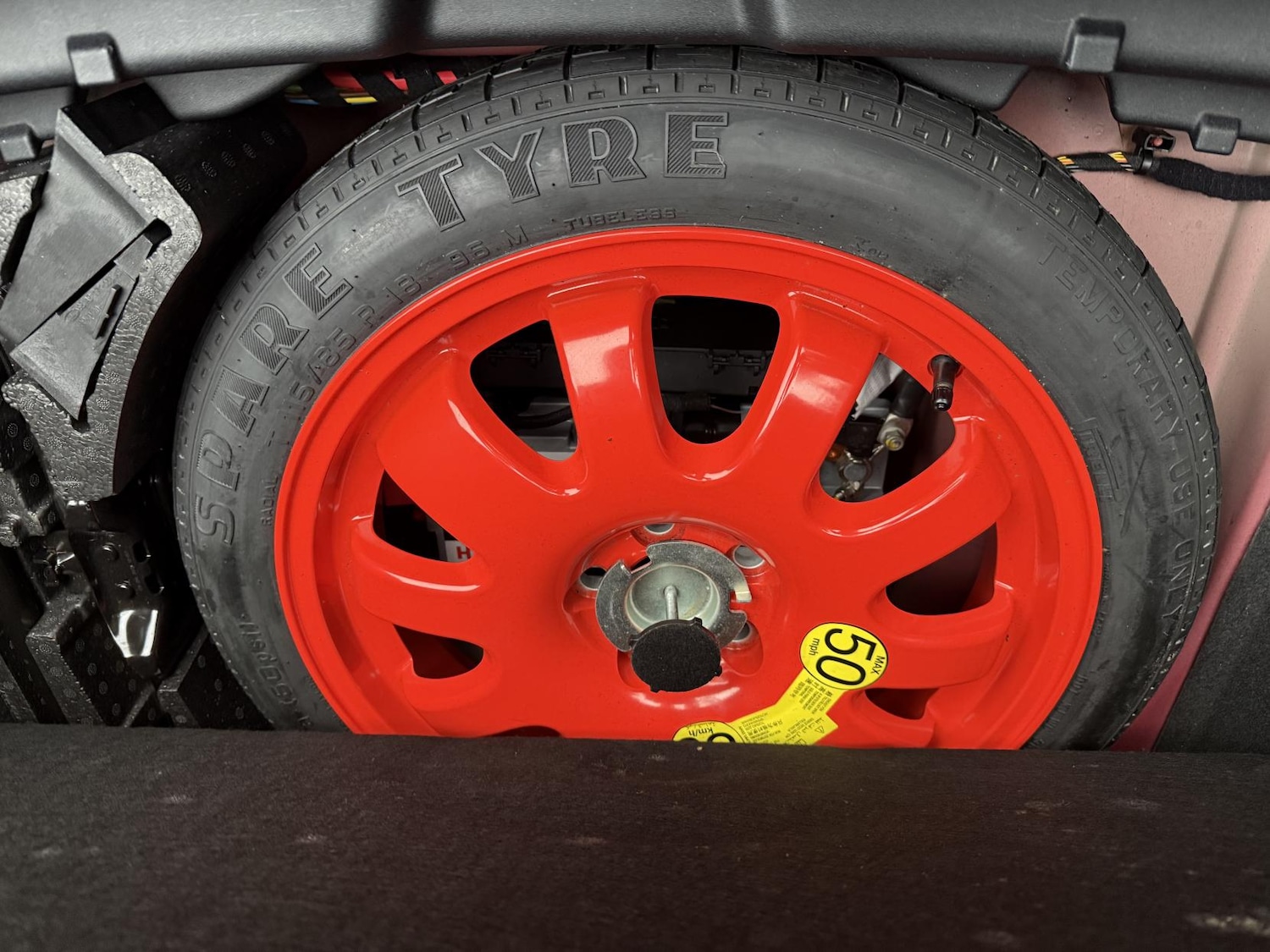 Used Jaguar XE 2015 for sale - 78008709: Photo 34