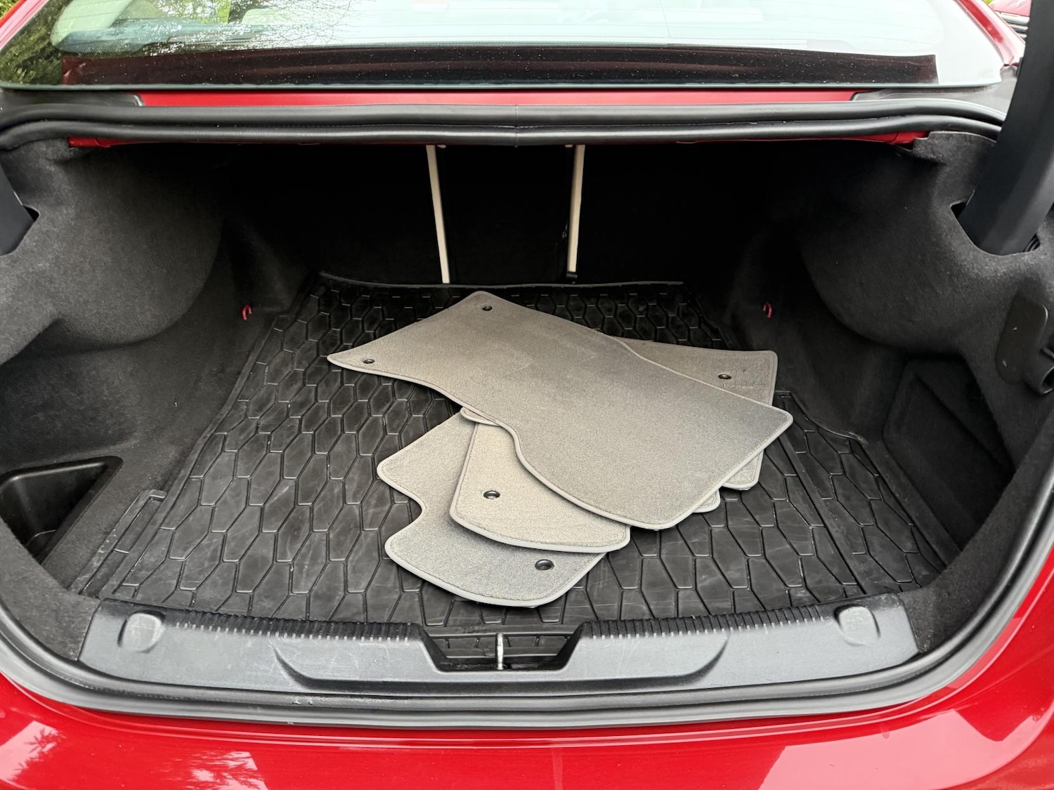 Used Jaguar XE 2015 for sale - 78008709: Photo 35