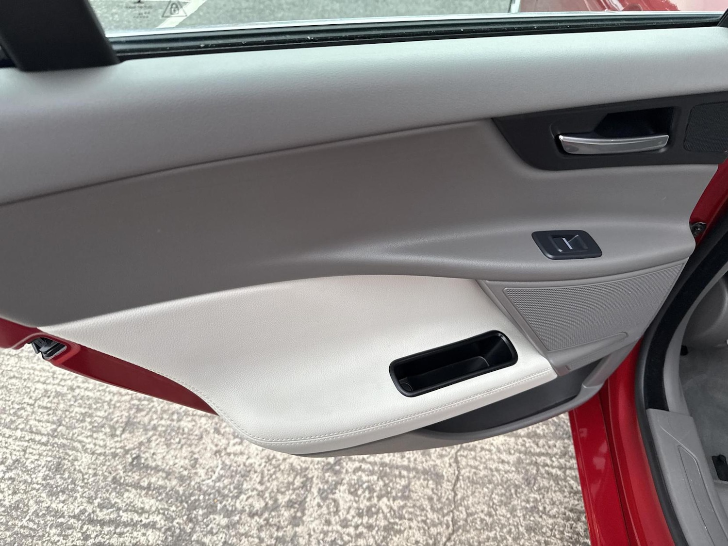 Used Jaguar XE 2015 for sale - 78008709: Photo 45