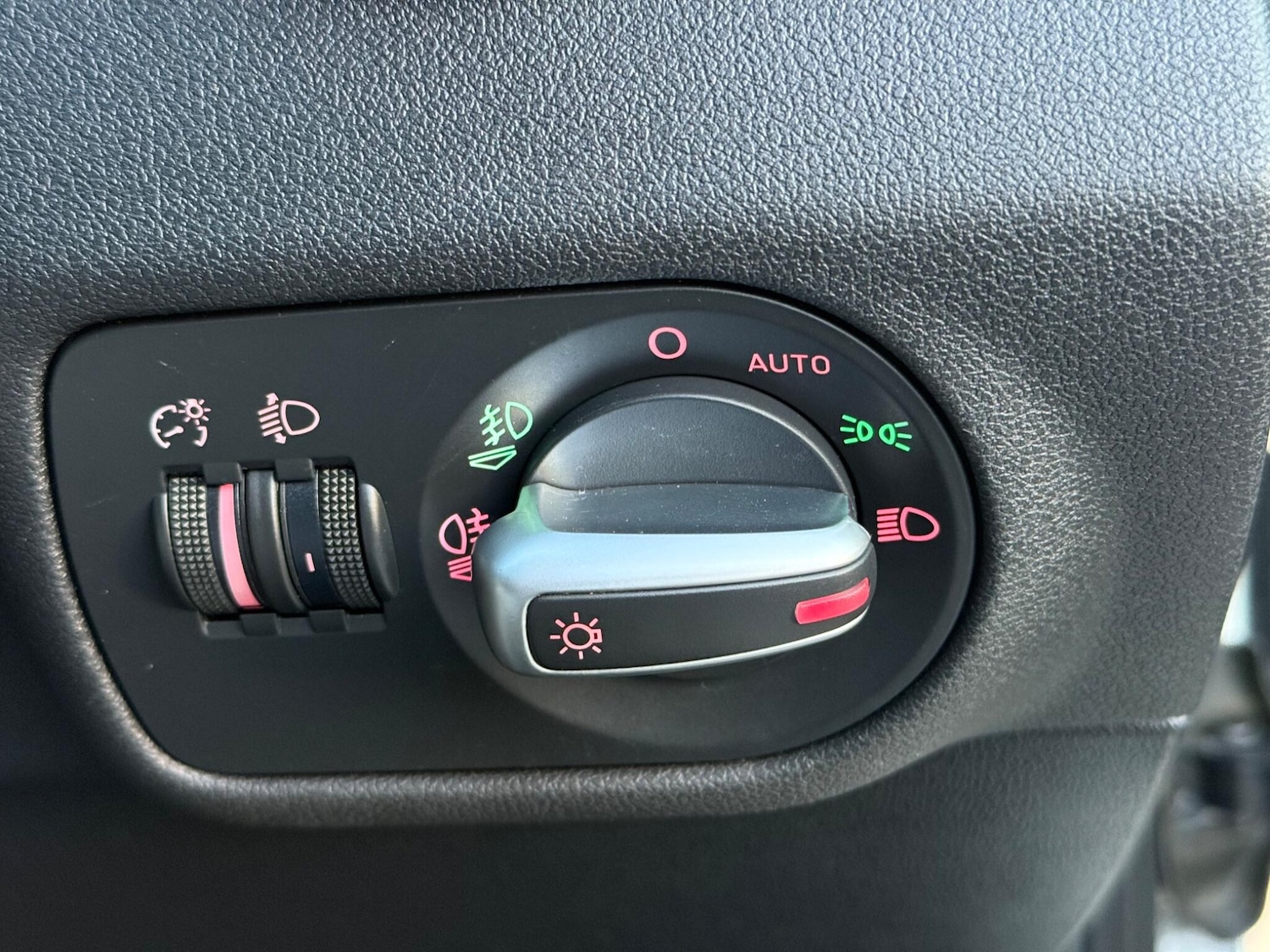 Used Audi A1 2012 for sale - 76671193: Photo 18