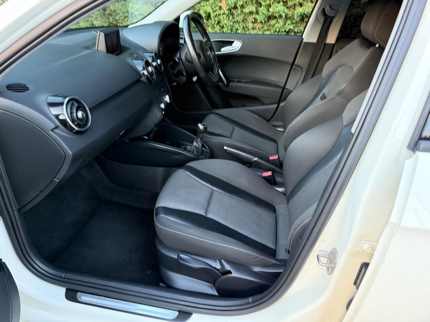 Used Audi A1 2012 for sale - 76671193: Photo 32