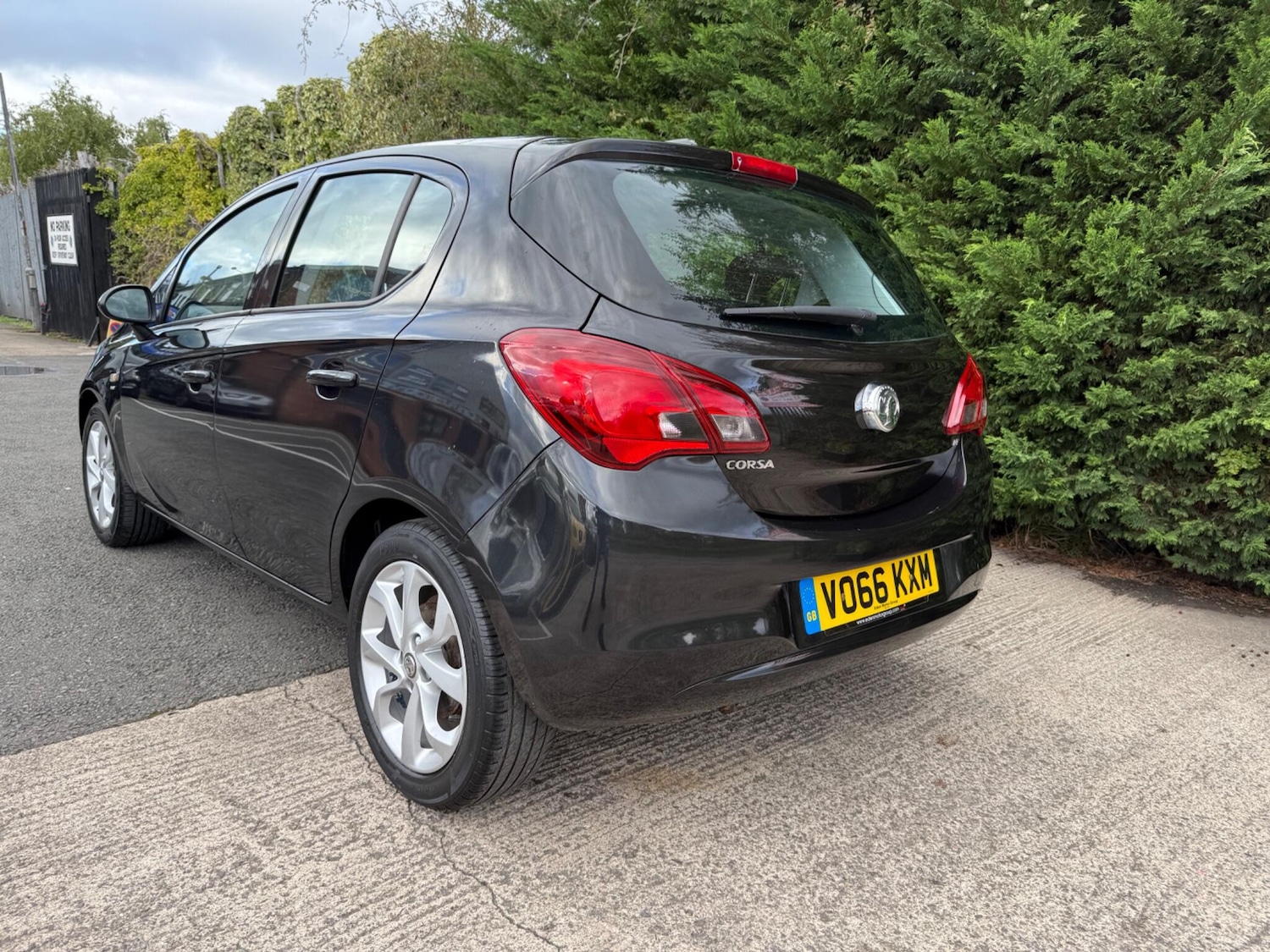 Used Vauxhall Corsa 2016 for sale - 76377851: Photo 4