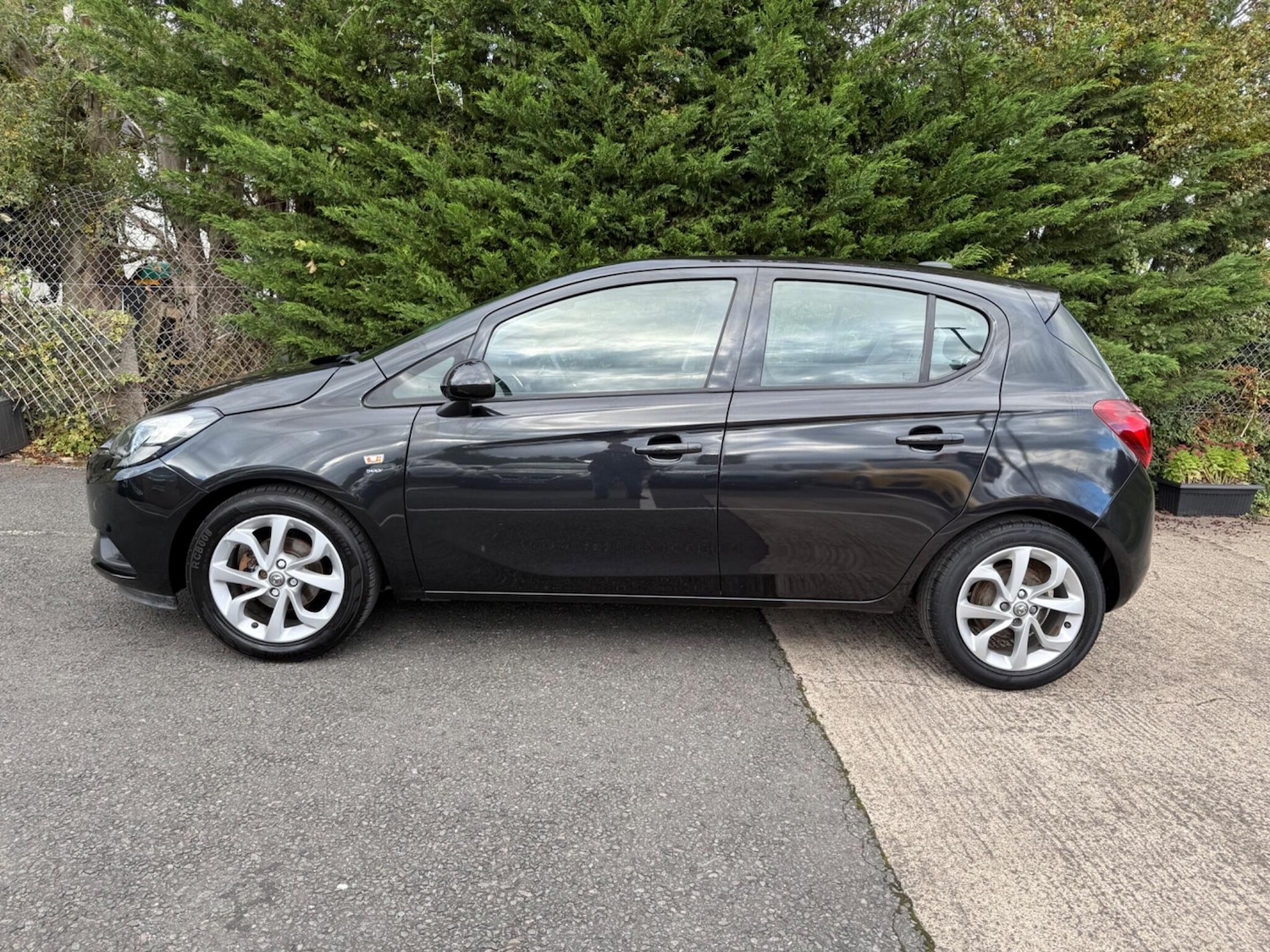 Used Vauxhall Corsa 2016 for sale - 76377851: Photo 6