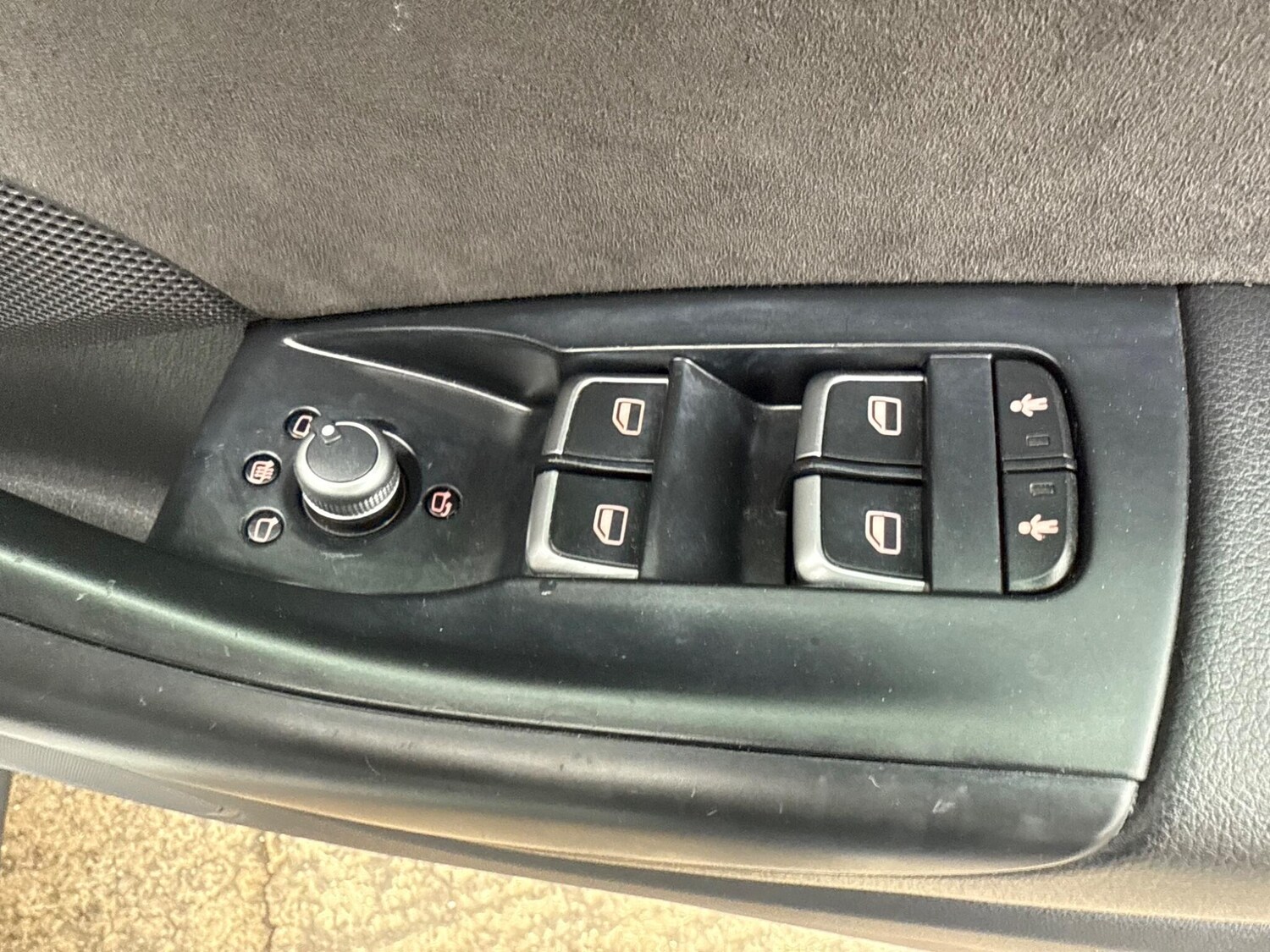 Used Audi Q3 2015 for sale - 76839664: Photo 25