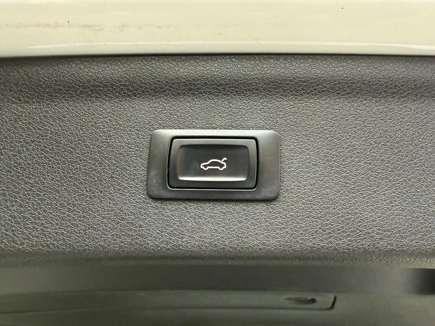 Used Audi Q3 2015 for sale - 76839664: Photo 26