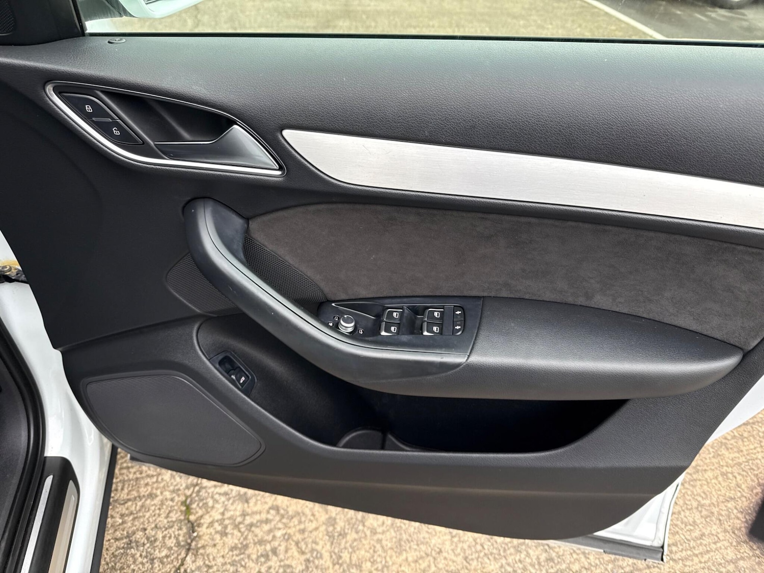 Used Audi Q3 2015 for sale - 76839664: Photo 29