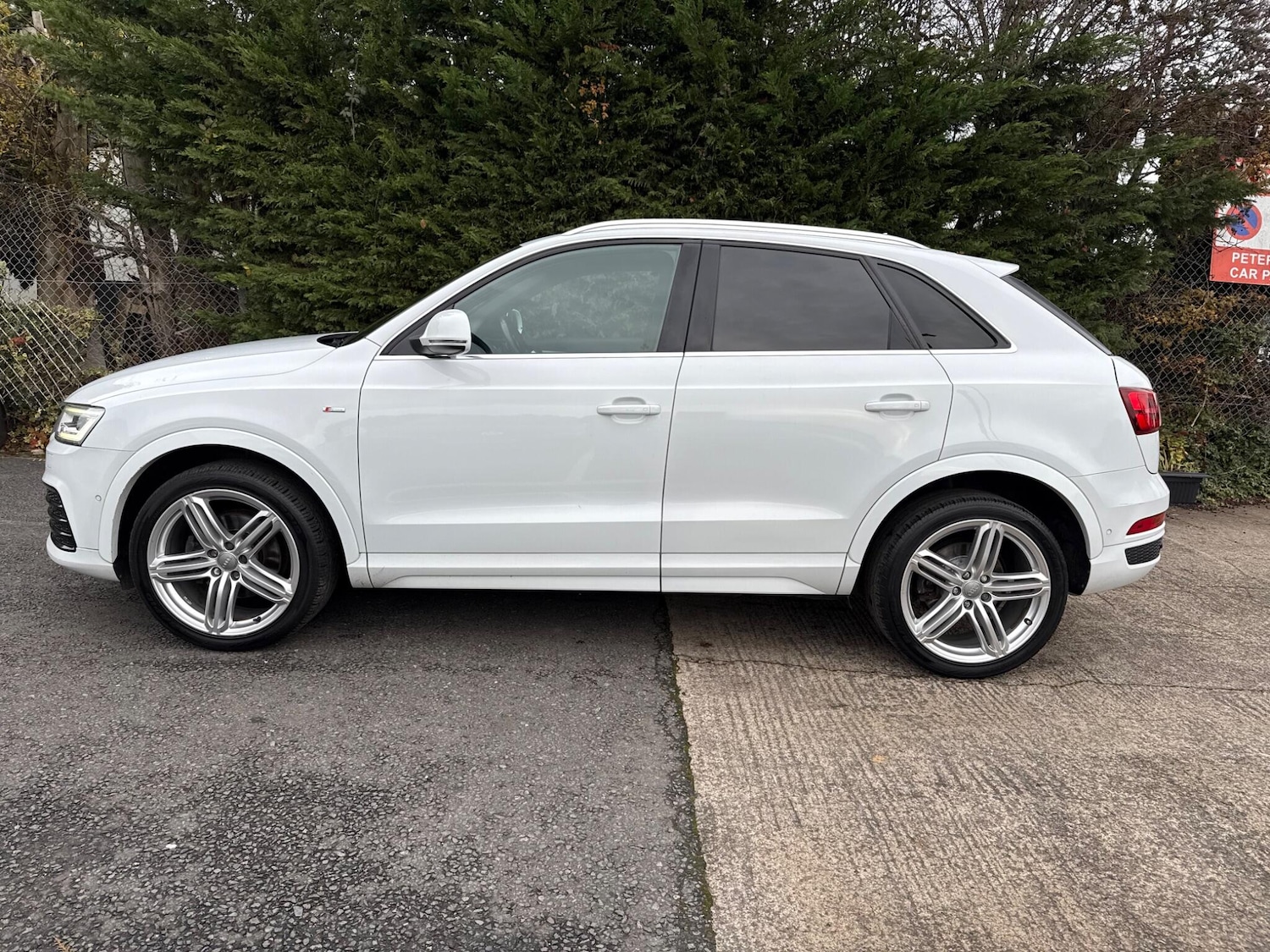 Used Audi Q3 2015 for sale - 76839664: Photo 8