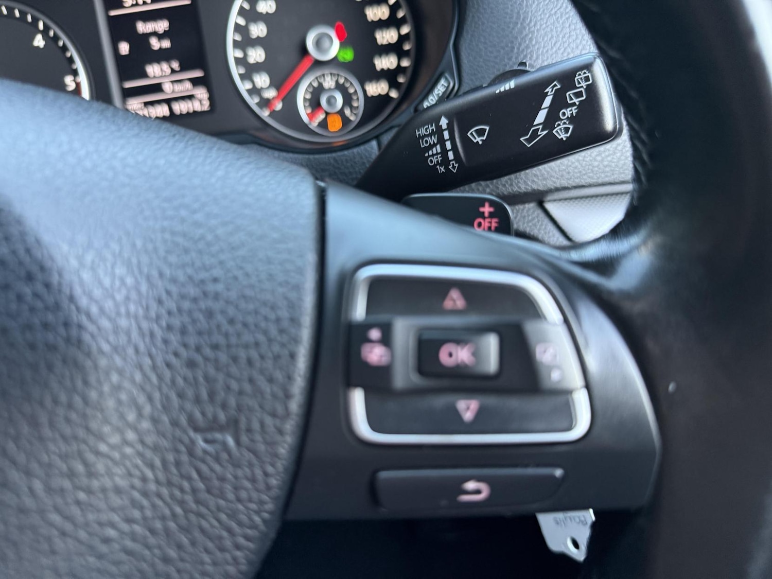 Used Volkswagen Sharan 2011 for sale - 77969064: Photo 24