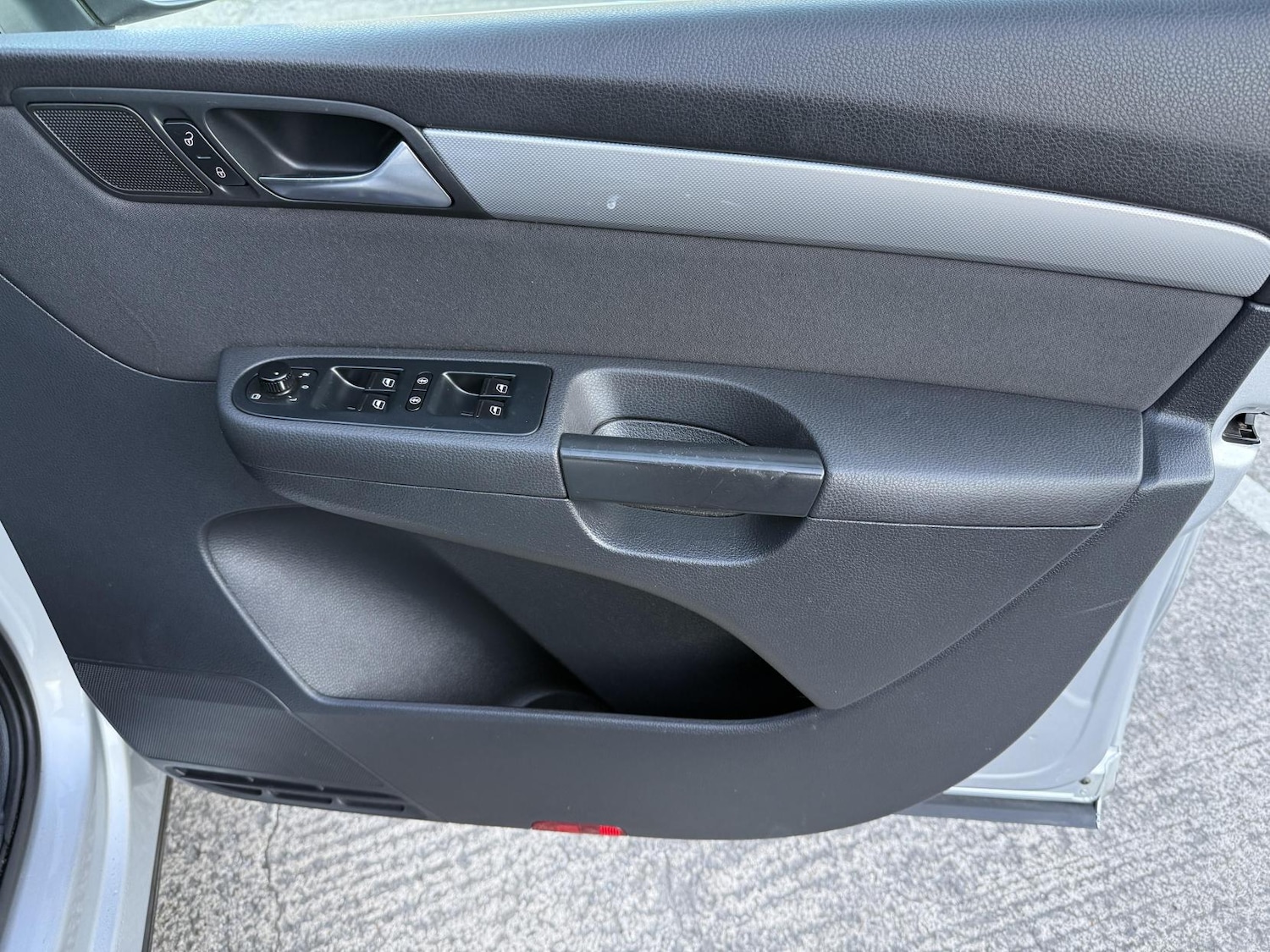 Used Volkswagen Sharan 2011 for sale - 77969064: Photo 31