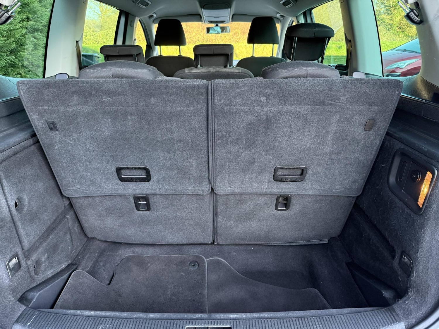 Used Volkswagen Sharan 2011 for sale - 77969064: Photo 35