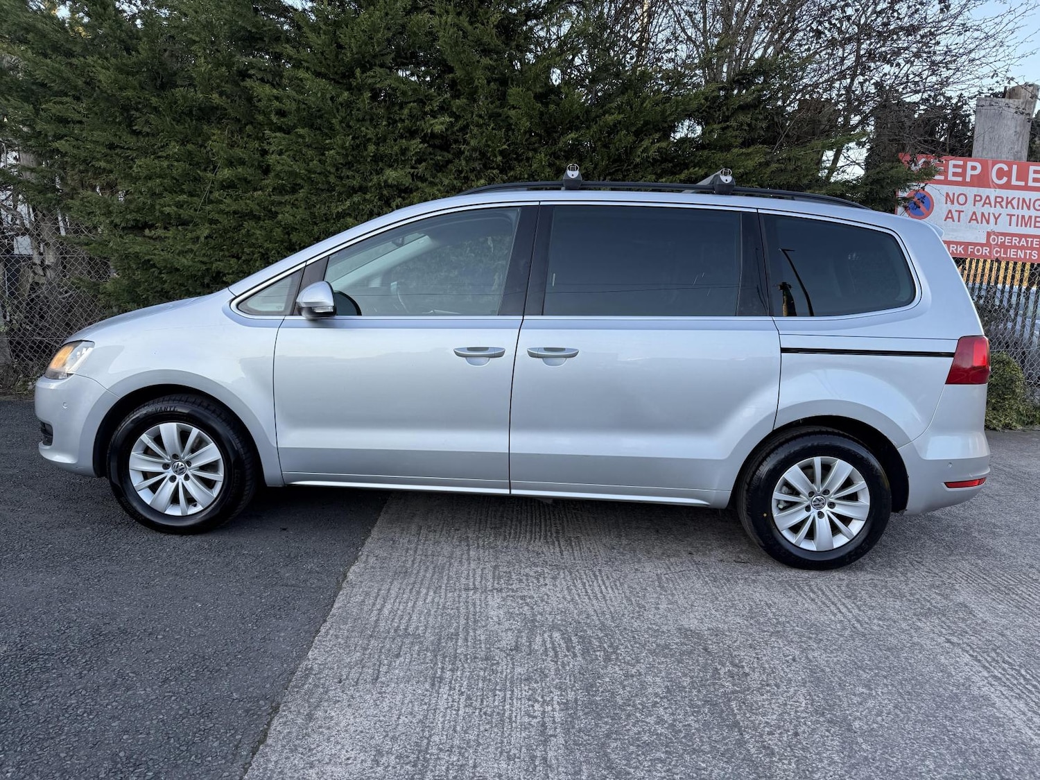 Used Volkswagen Sharan 2011 for sale - 77969064: Photo 5