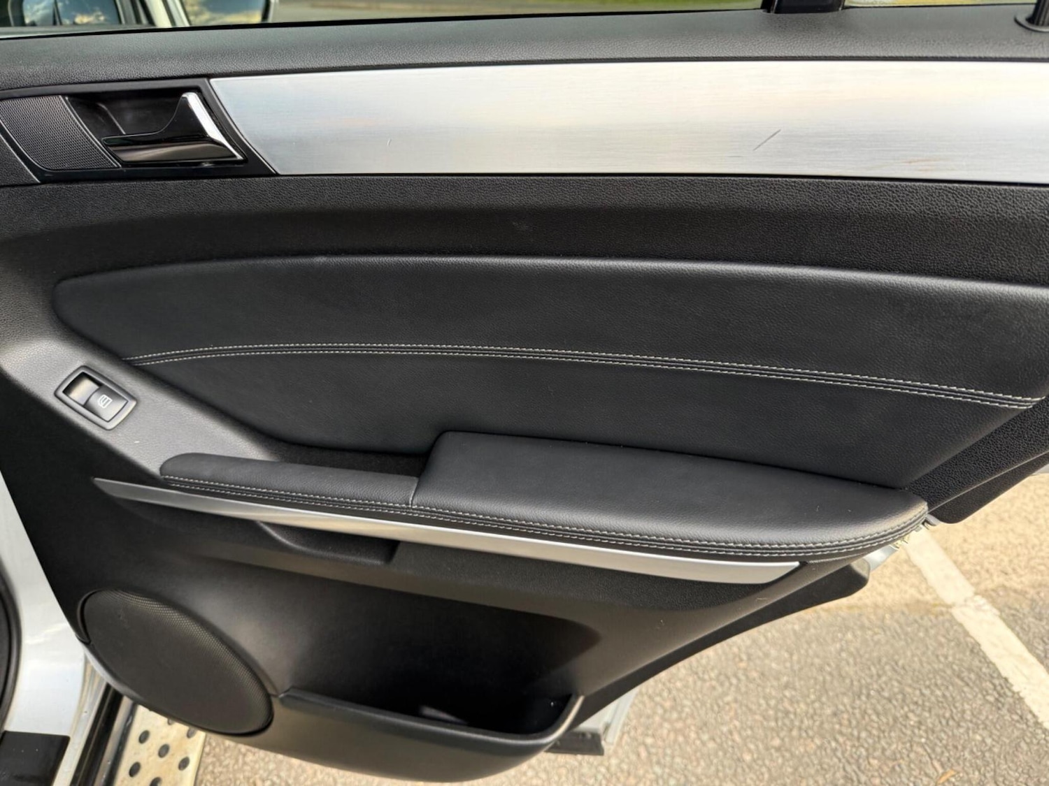 Used Mercedes-Benz M Class 2009 for sale - 77590434: Photo 33