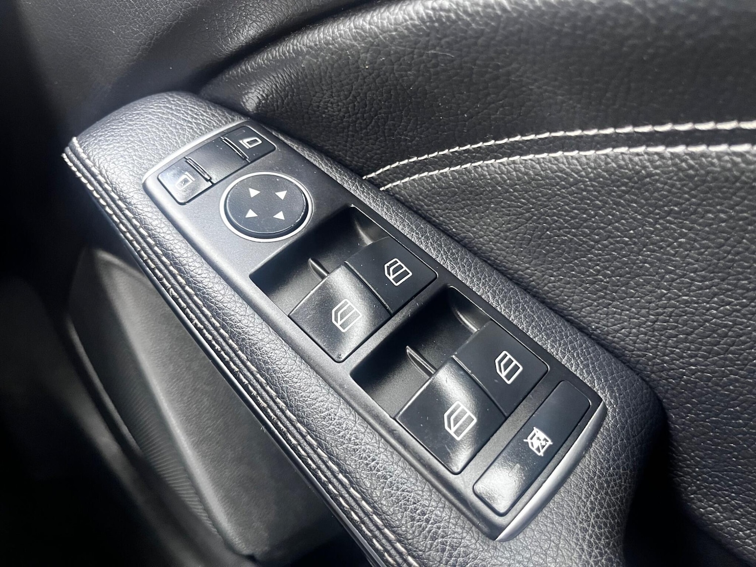 Used Mercedes-Benz A-Class 2016 for sale - 77523638: Photo 21