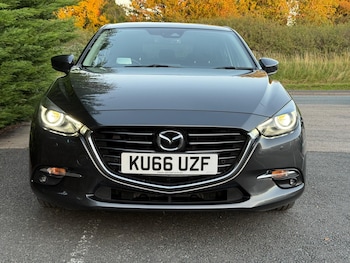 Used Mazda Mazda3 2017 for sale - 76071596: Photo 2