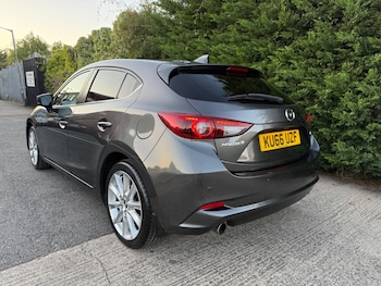 Used Mazda Mazda3 2017 for sale - 76071596: Photo 4