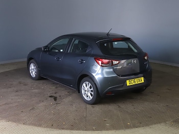 Used Mazda Mazda2 2016 for sale - 76422634: Photo