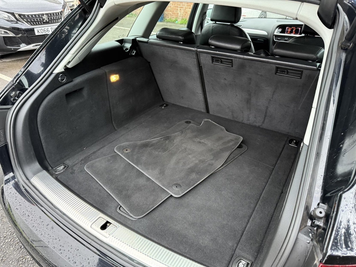 Used Audi A4 2012 for sale - 77725410: Photo 26