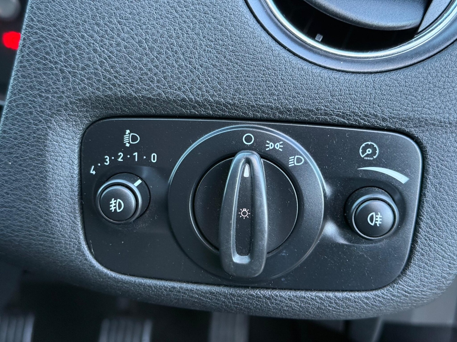Used Ford Mondeo 2010 for sale - 76377675: Photo 21