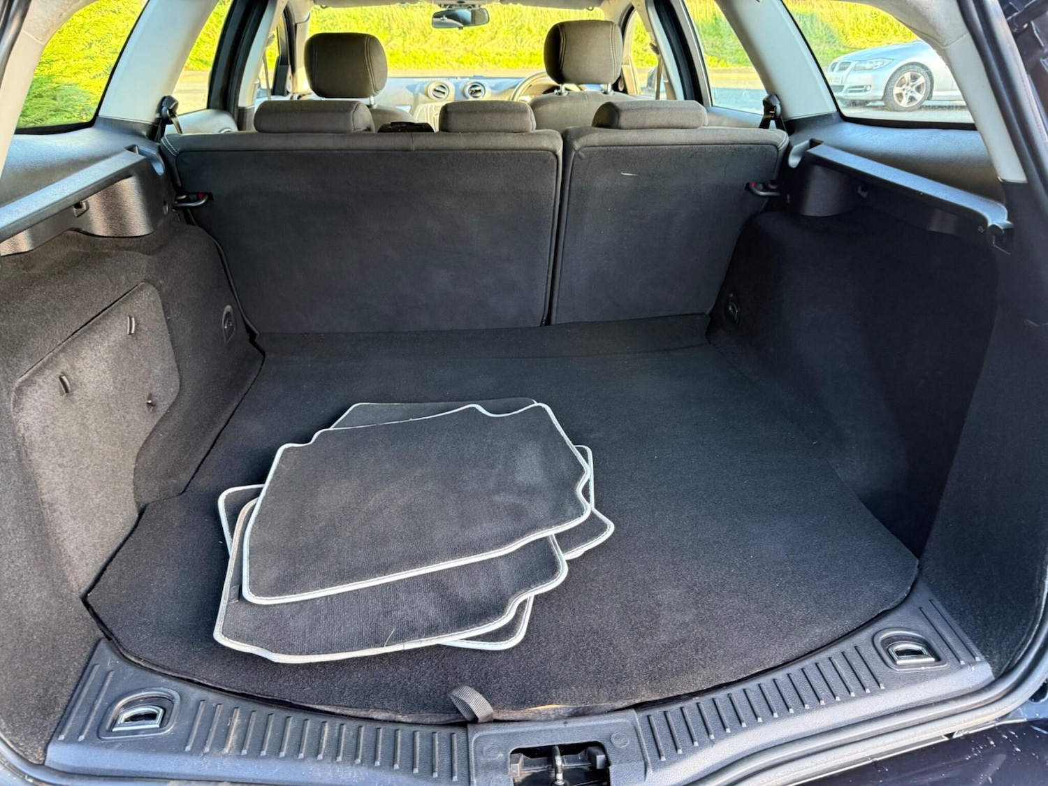 Used Ford Mondeo 2010 for sale - 76377675: Photo 34
