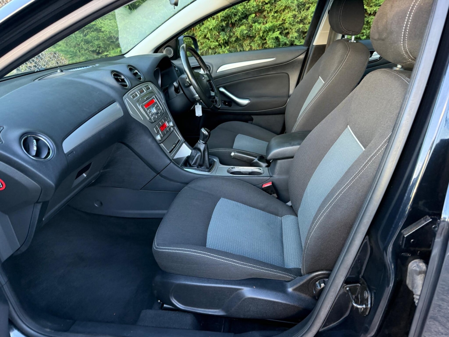 Used Ford Mondeo 2010 for sale - 76377675: Photo 35
