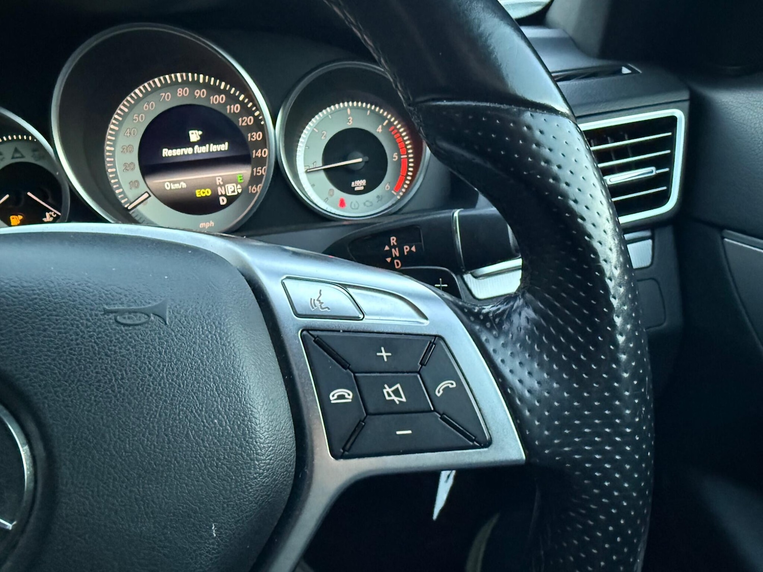 Used Mercedes-Benz E Class 2013 for sale - 76671389: Photo 19