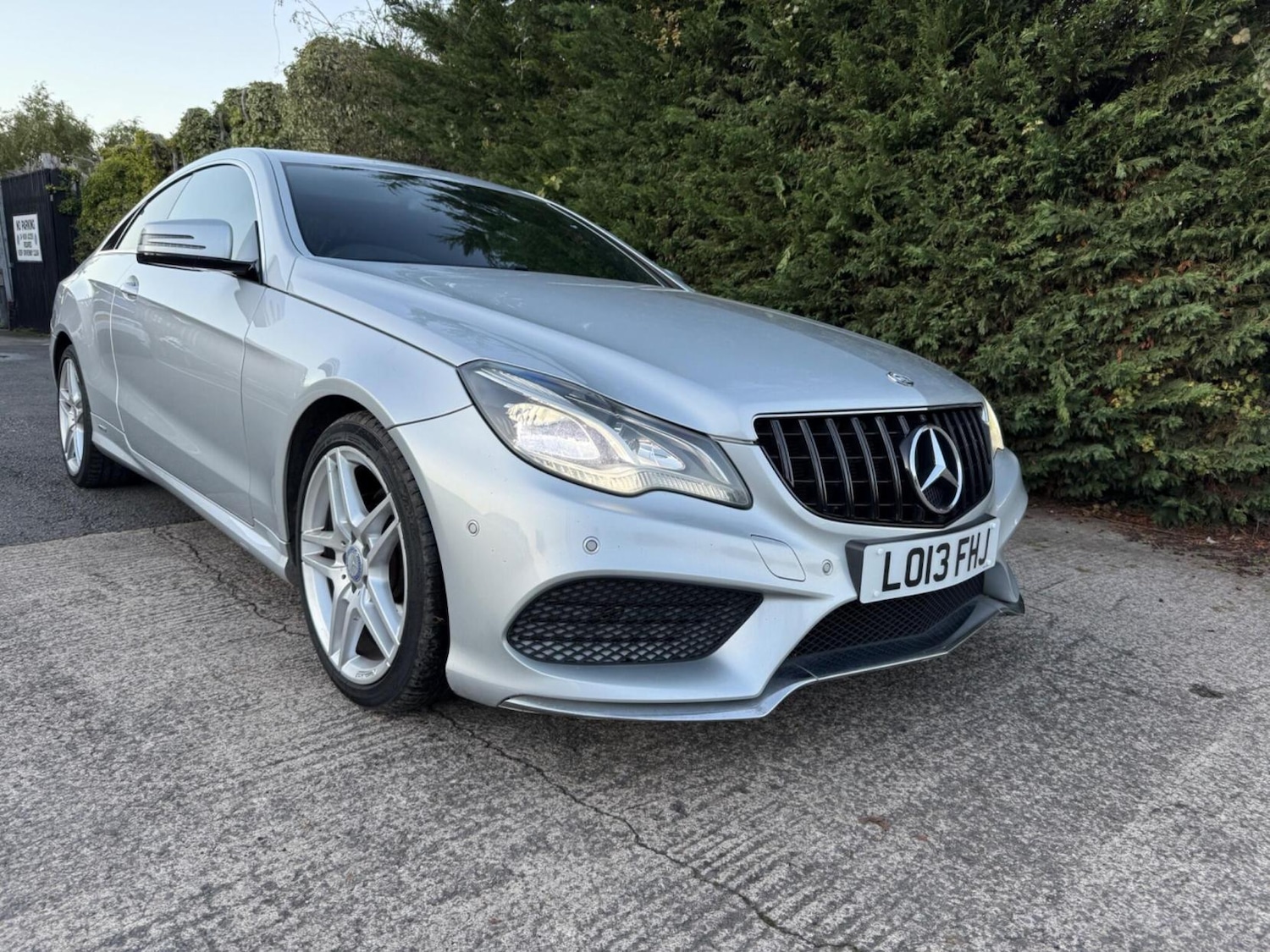 Used Mercedes-Benz E Class 2013 for sale - 77590419: Photo 2