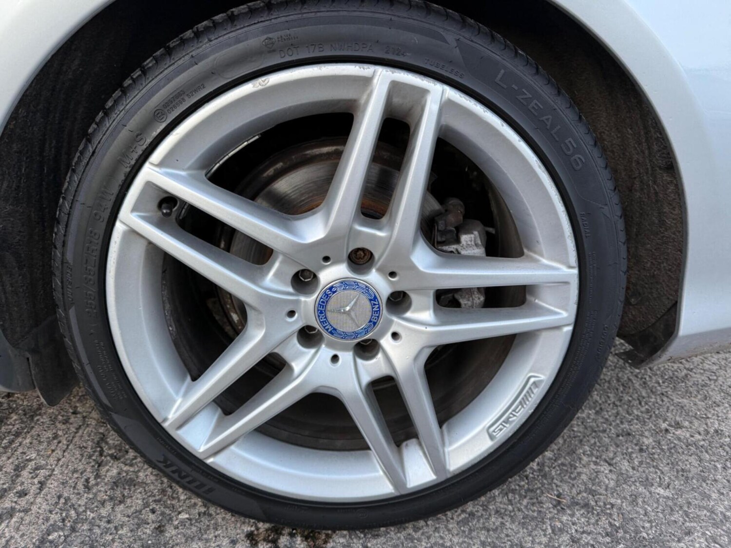 Used Mercedes-Benz E Class 2013 for sale - 77590419: Photo 37