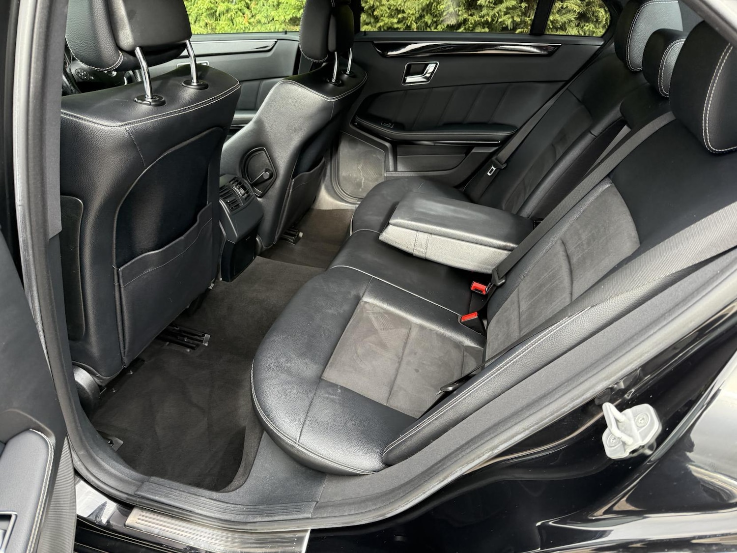 Used Mercedes-Benz E Class 2011 for sale - 77725415: Photo 13