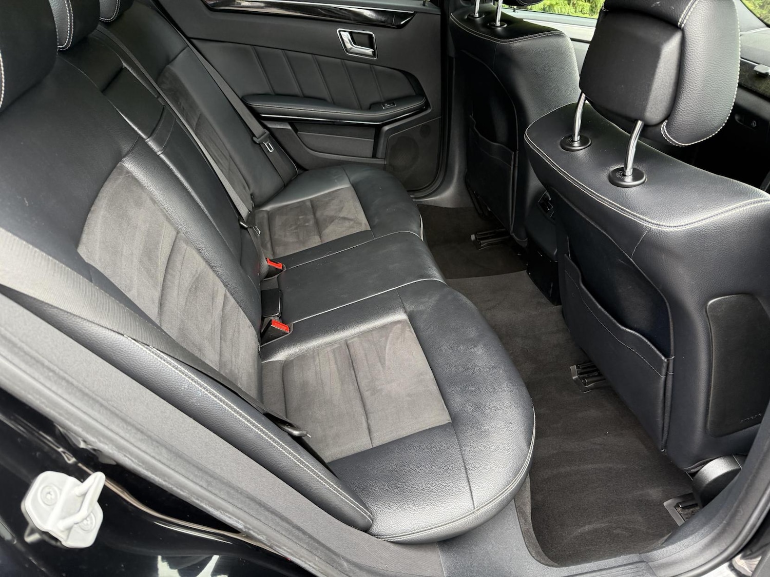 Used Mercedes-Benz E Class 2011 for sale - 77725415: Photo 18