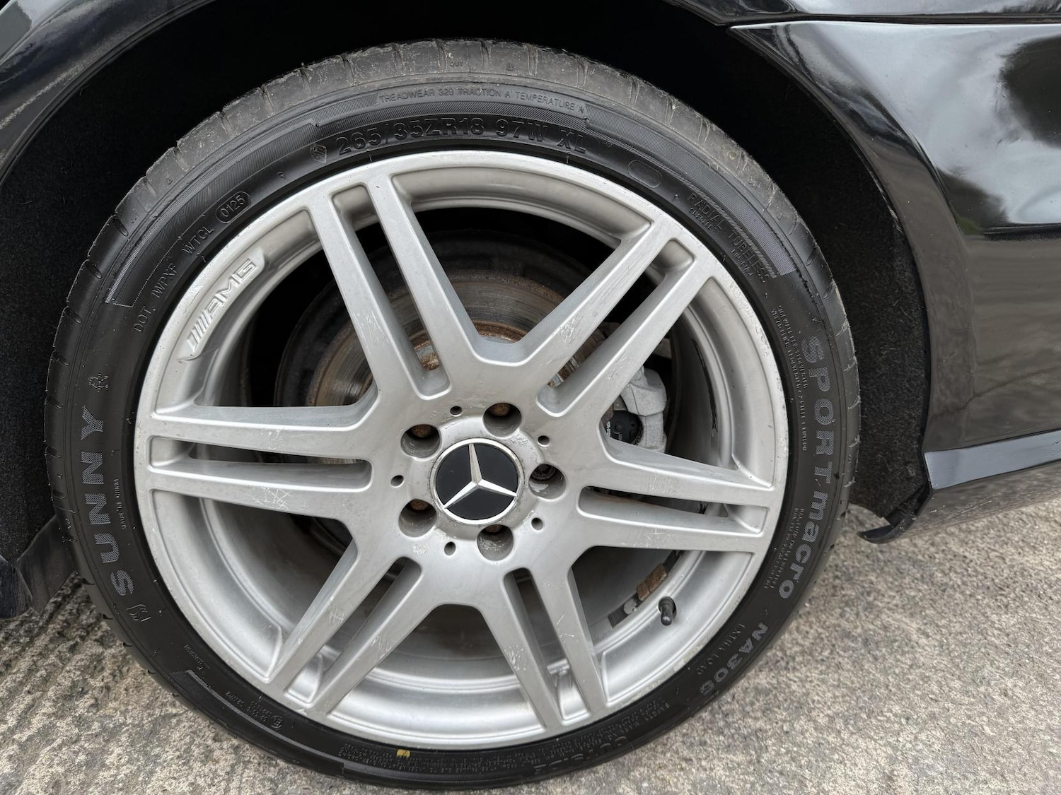 Used Mercedes-Benz E Class 2011 for sale - 77725415: Photo 35