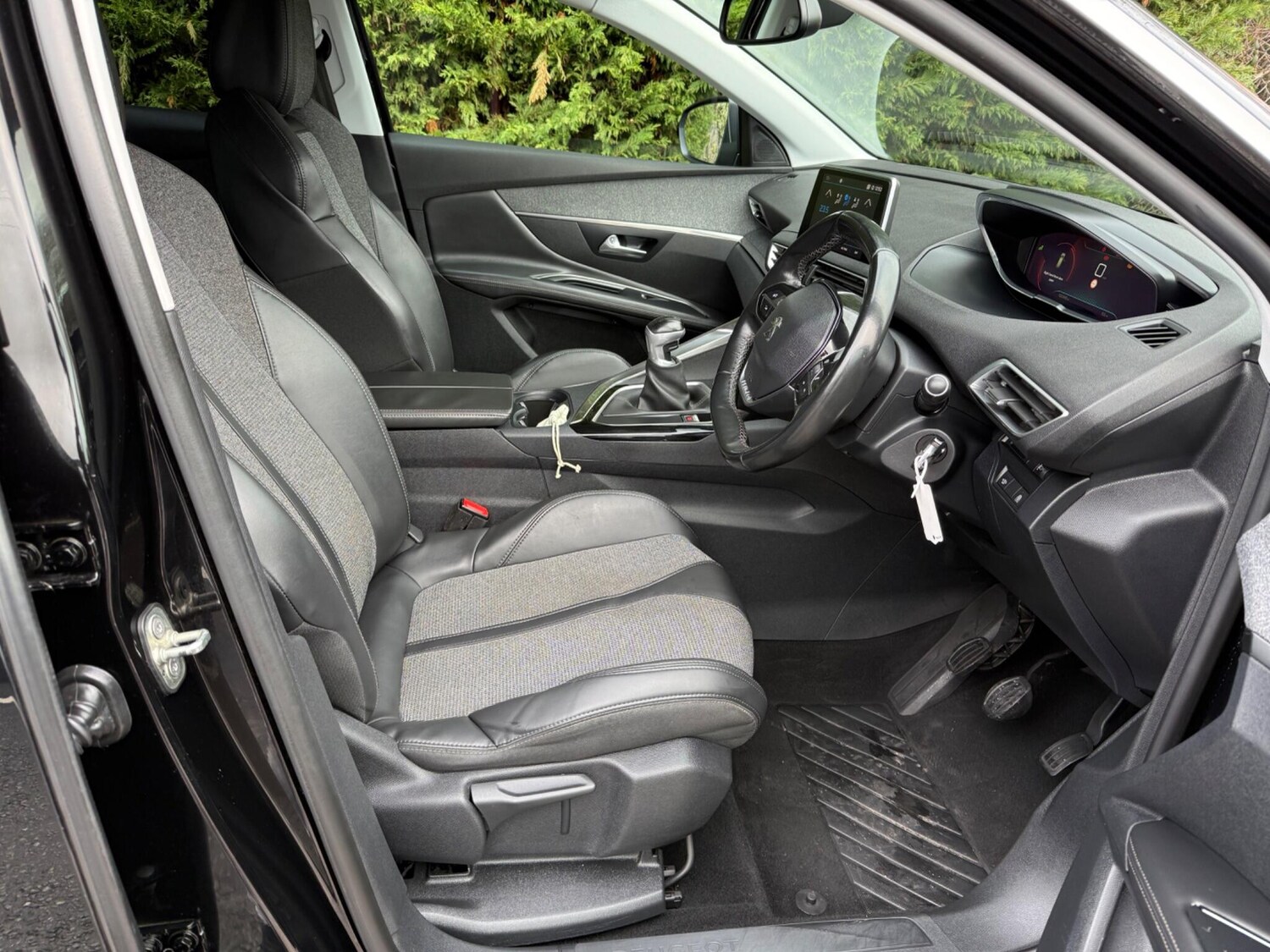 Used Peugeot 3008 2017 for sale - 77510902: Photo 11