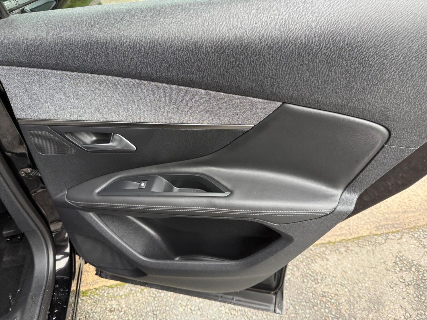 Used Peugeot 3008 2017 for sale - 77510902: Photo 25