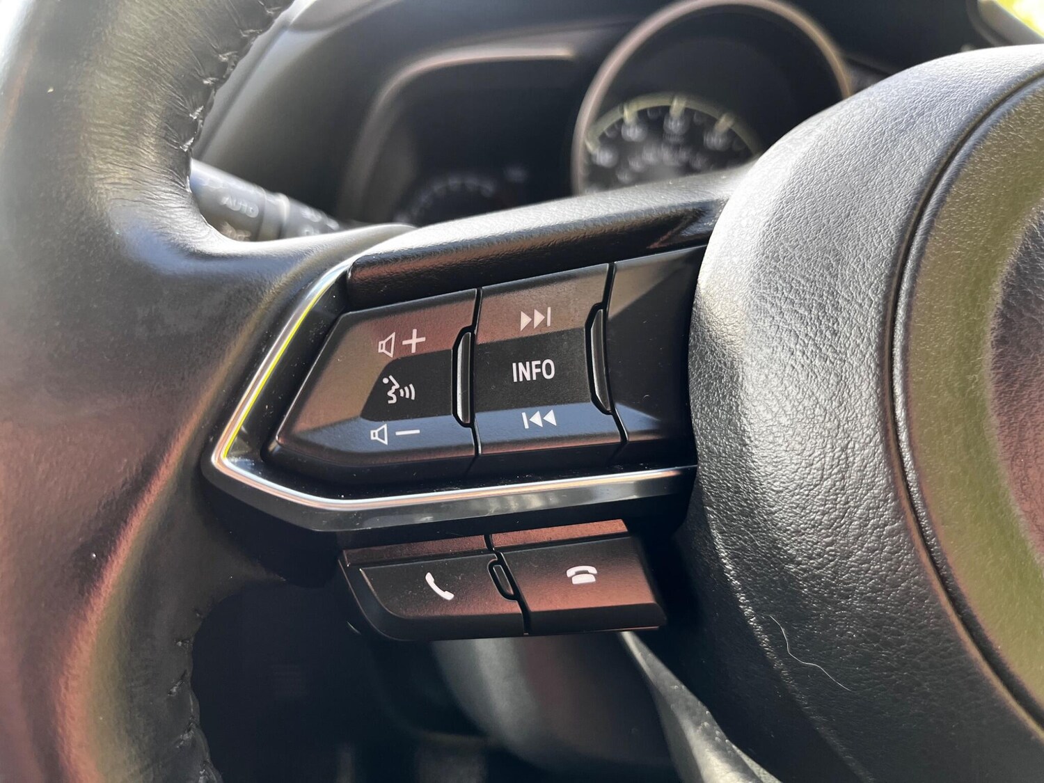 Used Mazda Mazda3 2017 for sale - 76398889: Photo 16