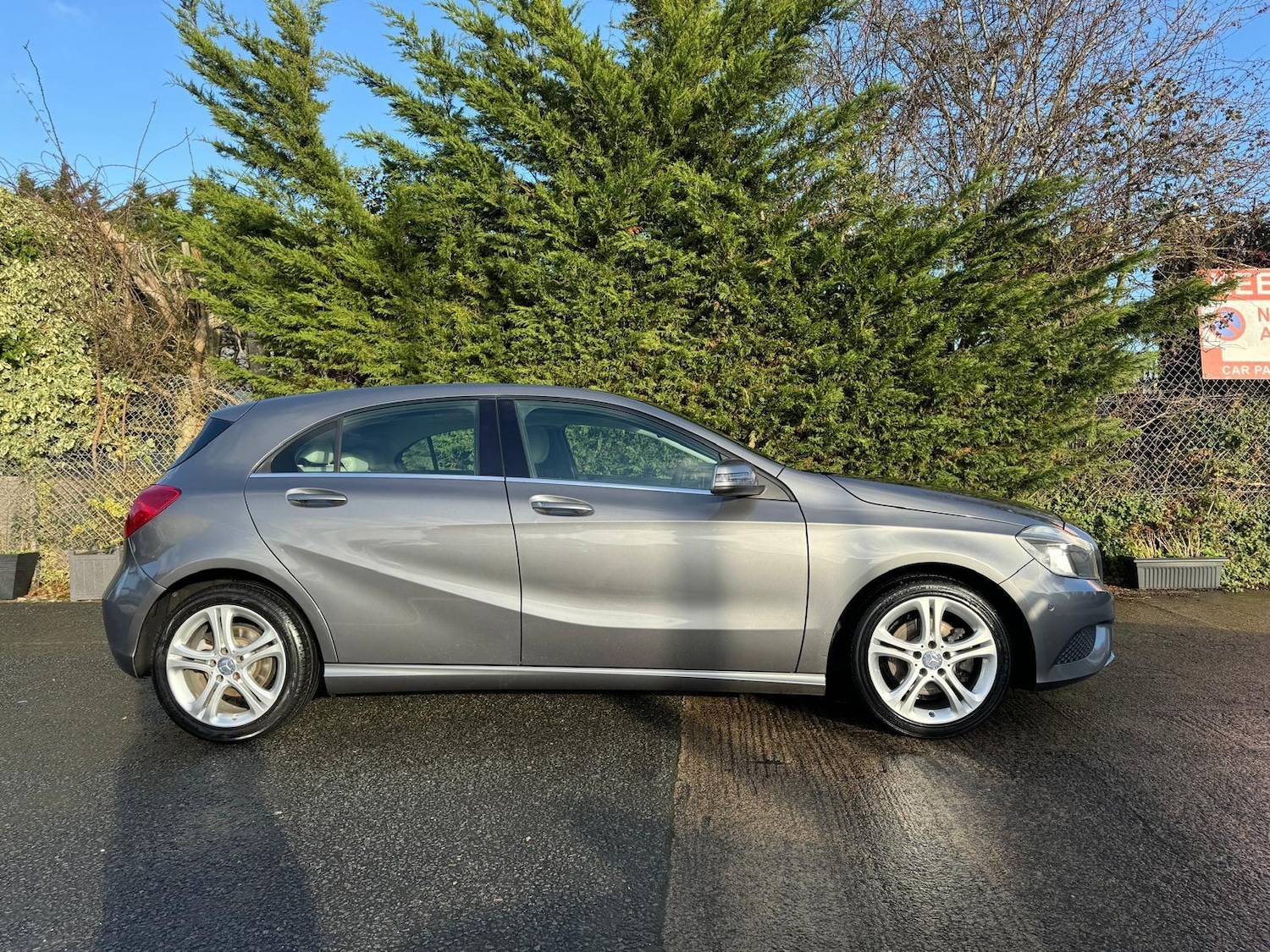 Used Mercedes-Benz A-Class 2015 for sale - 77057170: Photo 11