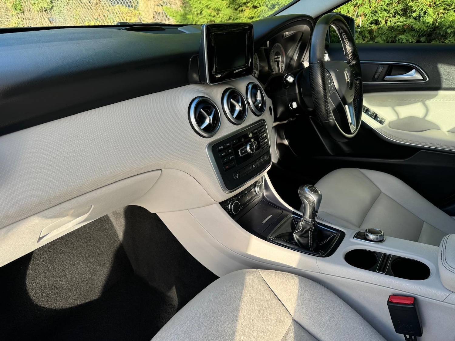 Used Mercedes-Benz A-Class 2015 for sale - 77057170: Photo 15