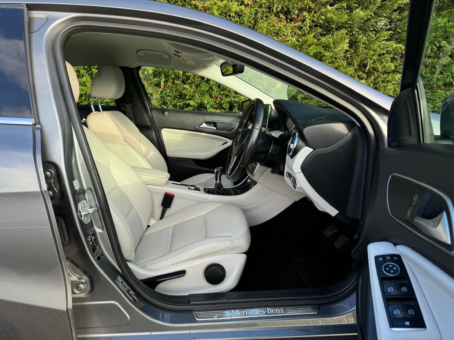 Used Mercedes-Benz A-Class 2015 for sale - 77057170: Photo 16