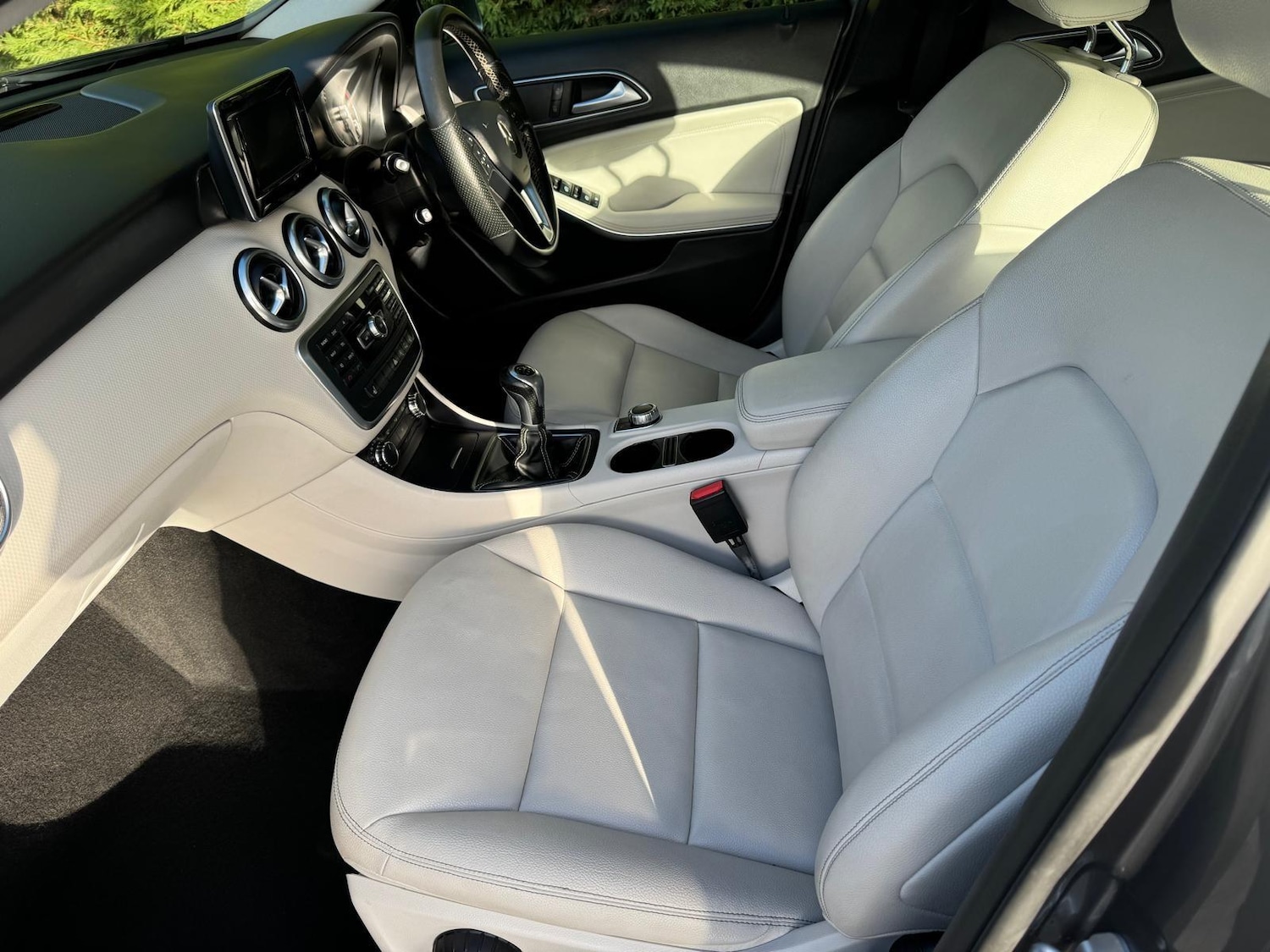 Used Mercedes-Benz A-Class 2015 for sale - 77057170: Photo 31