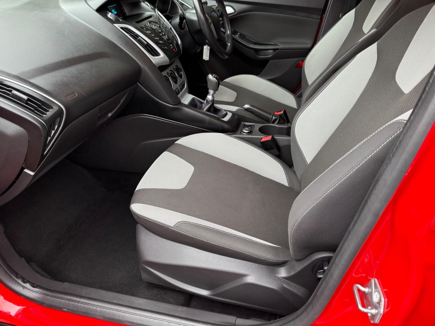 Used Ford Focus 2013 for sale - 76786822: Photo 31