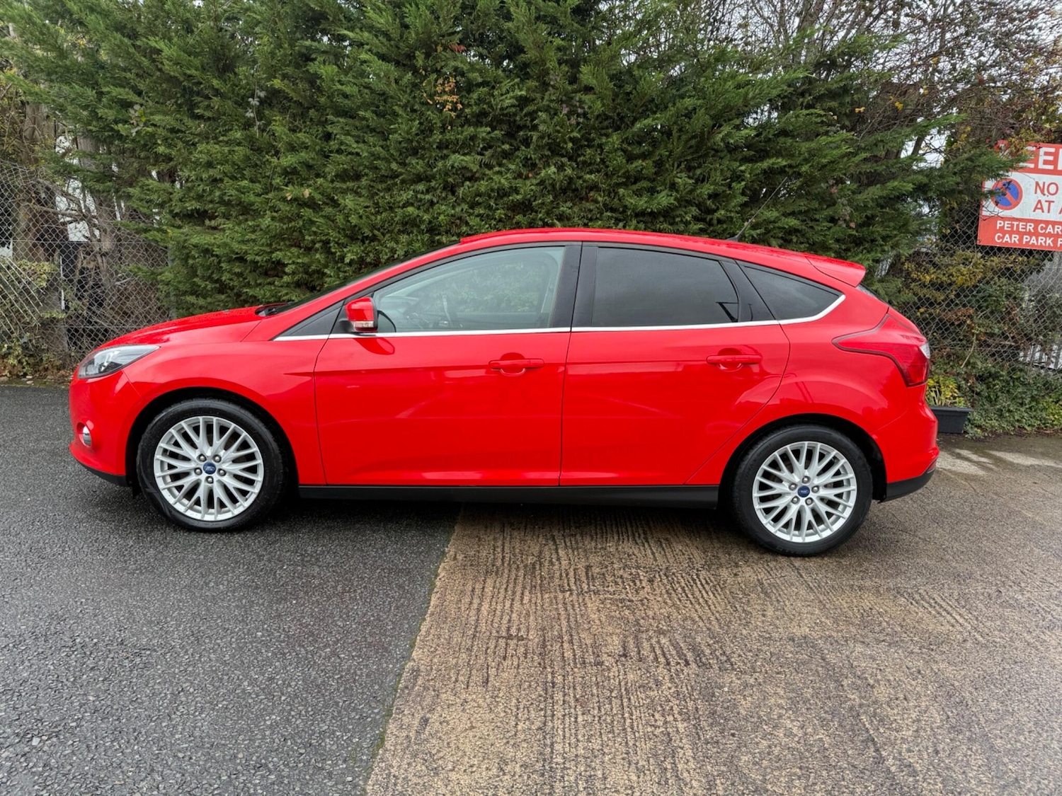 Used Ford Focus 2013 for sale - 76786822: Photo 6
