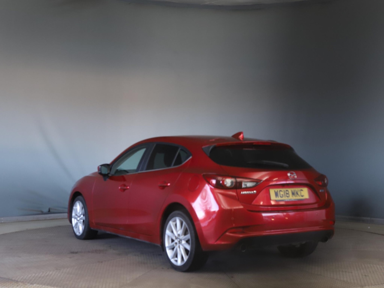 Used Mazda Mazda3 2018 for sale - 77377076: Photo 4