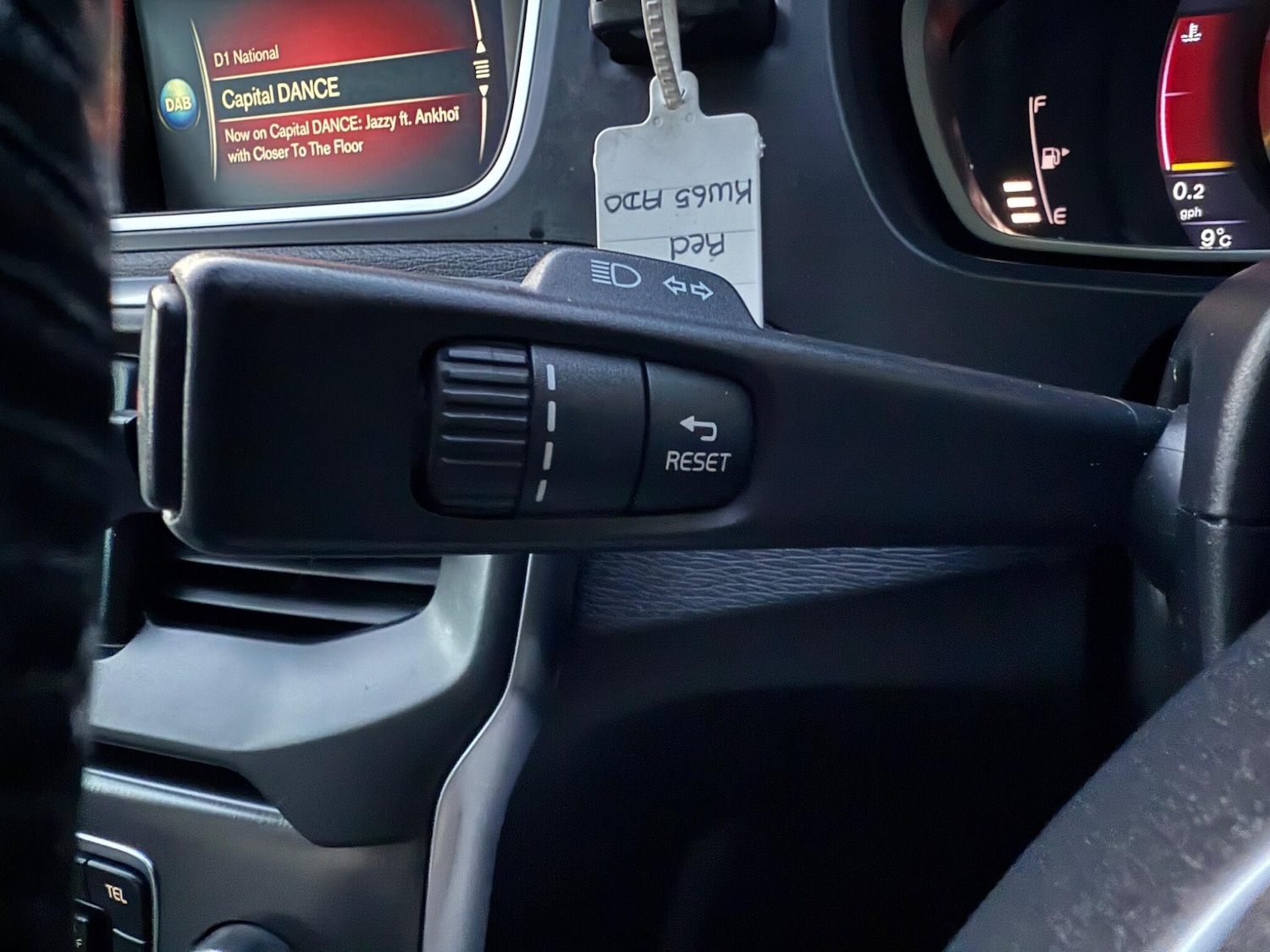 Used Volvo V40 2015 for sale - 76671667: Photo 15