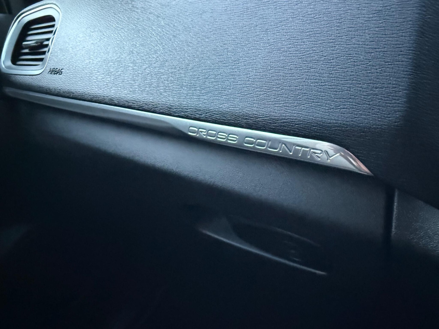 Used Volvo V40 2015 for sale - 76671667: Photo 16